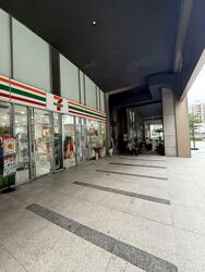 UE Square (D9), Retail #551231241